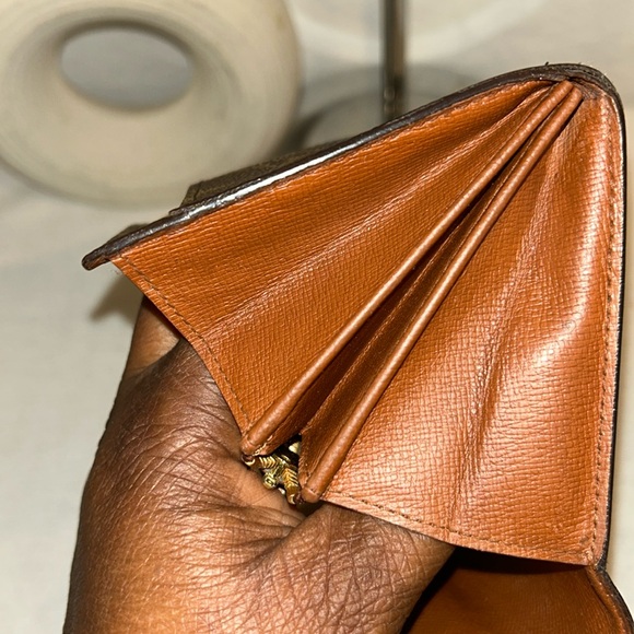 Authentic LOUIS VUITTON Monogram long wallet - Picture 10 of 17